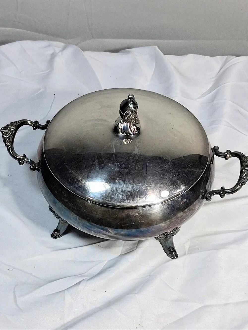 Wallace Silverplate Covered 1950's Covered Casserole or Vegetable Serving Dish